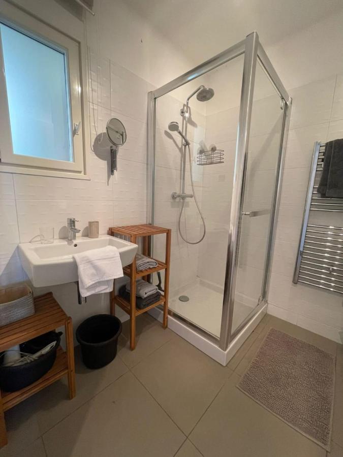 Fully Equipped Beachfront Studio In The Heart Of The City Center Bd Leclerc Antibes Exterior photo