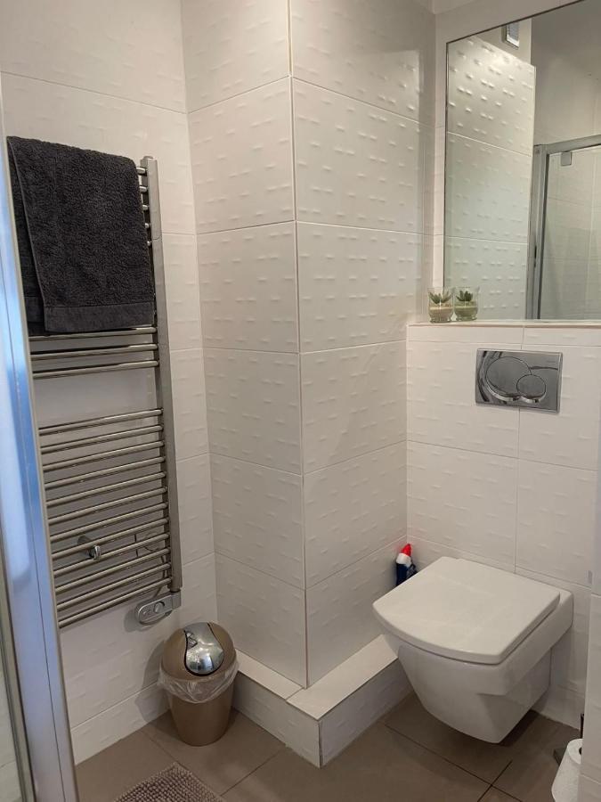 Fully Equipped Beachfront Studio In The Heart Of The City Center Bd Leclerc Antibes Exterior photo